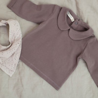 essentials_flatlay_baby_collar_tee-heather_bib_scarf_almond-milk.jpg