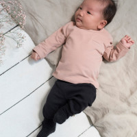 newborn_leggings_pointelle_charcoal_essentials-pocket_tee_vintage_blush_size_newborn.jpg