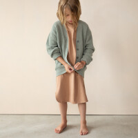 ss22-11_cashmere-blend_knit_cardigan_washed_mint_oversized_tee_dress_ss_pecan.jpg