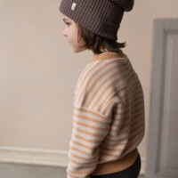 aw22-phil-phae-3_soft_kidswear_223113_oversized_teddy_sweater_stripes_223604_cashmere-blend_knit_beanie.jpg