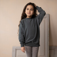 phil-phae-85_soft_kidswear_223112_oversized_sweater_663207_leggings_stripes_.jpg