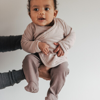 Cross-over baby cardigan cashmere-blend