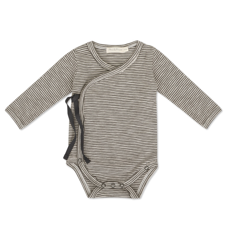ess-663920_cross-over-body-ls-stripes_y190_graphite.jpg